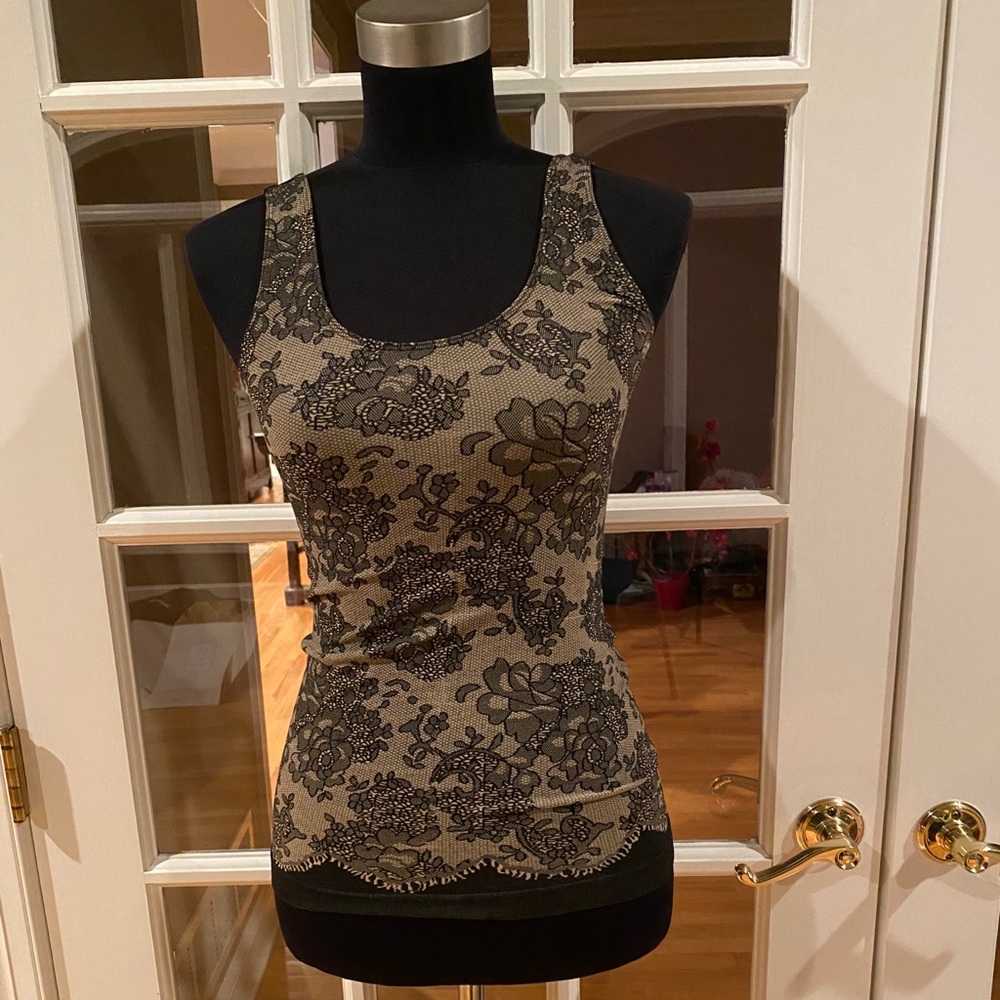 Sugar Lips black and cream lace print tank